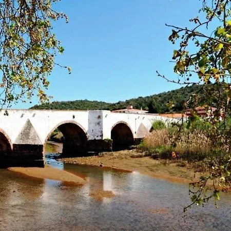 Casa Pelourinho Сasa de vacaciones Silves